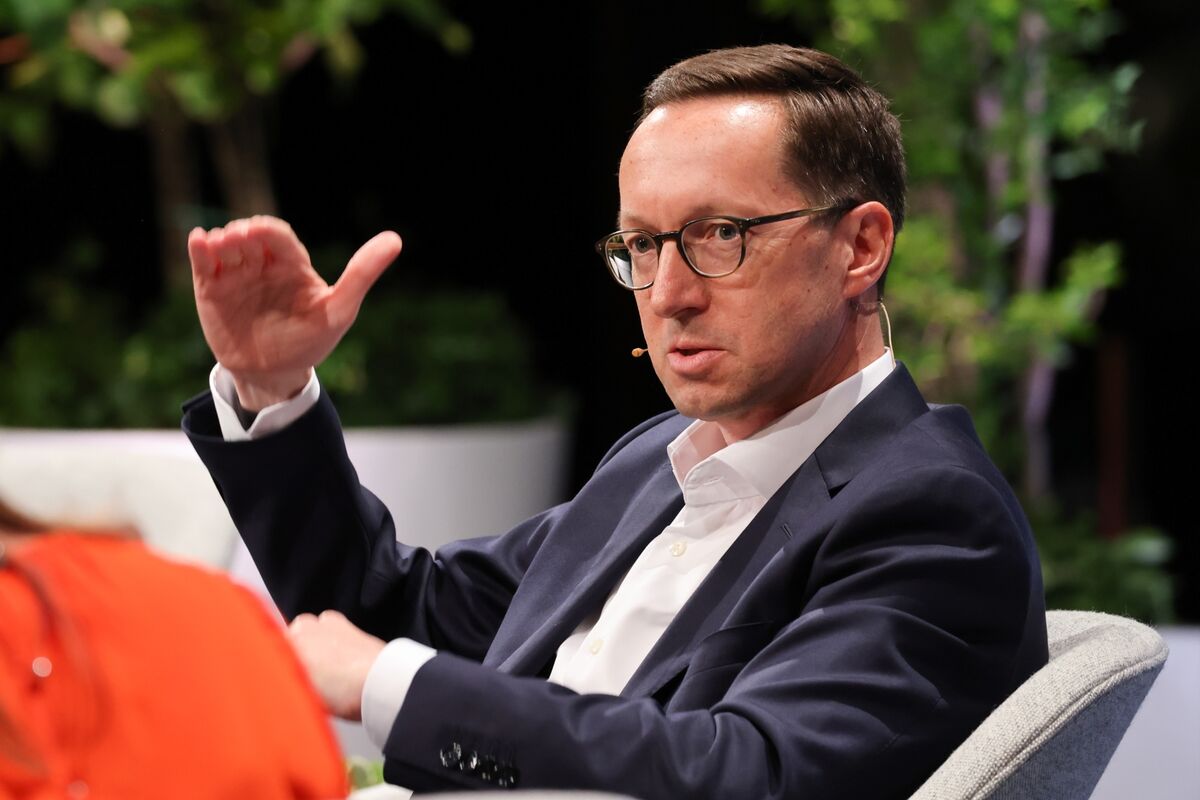 Goldman Taps Wolfgang Fink, Macario Prieto for New EMEA Group