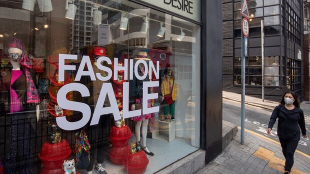 Hong Kong Retail Sales Plunge Record 44% in February on Virus