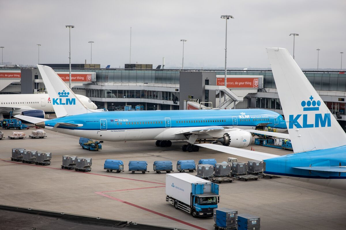 KLM Warns Routes At Risk in Row Over Schiphol Slots - Bloomberg