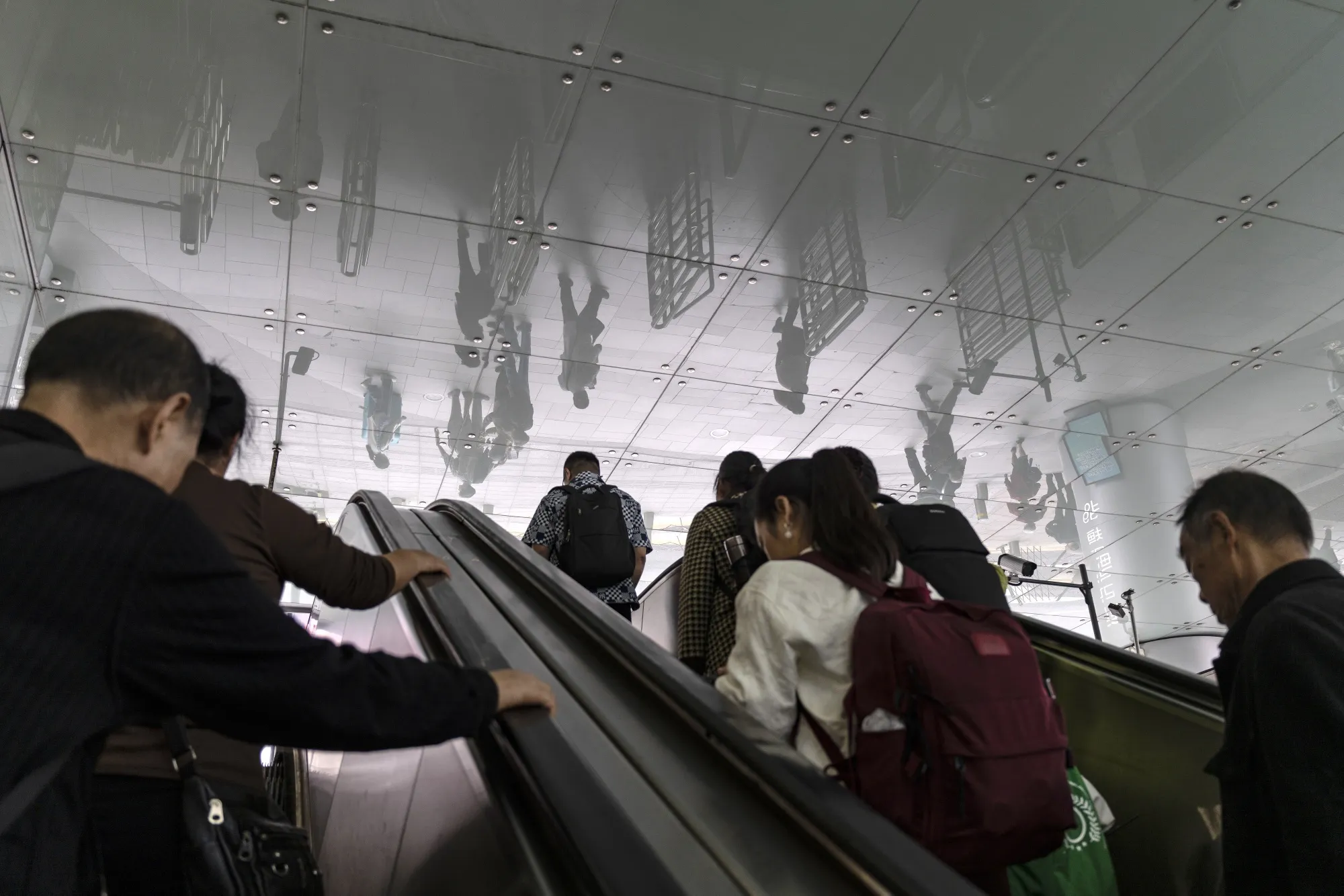 Domestic consumers’ confidence in China’s economy slumped to the lowest level since 2022.