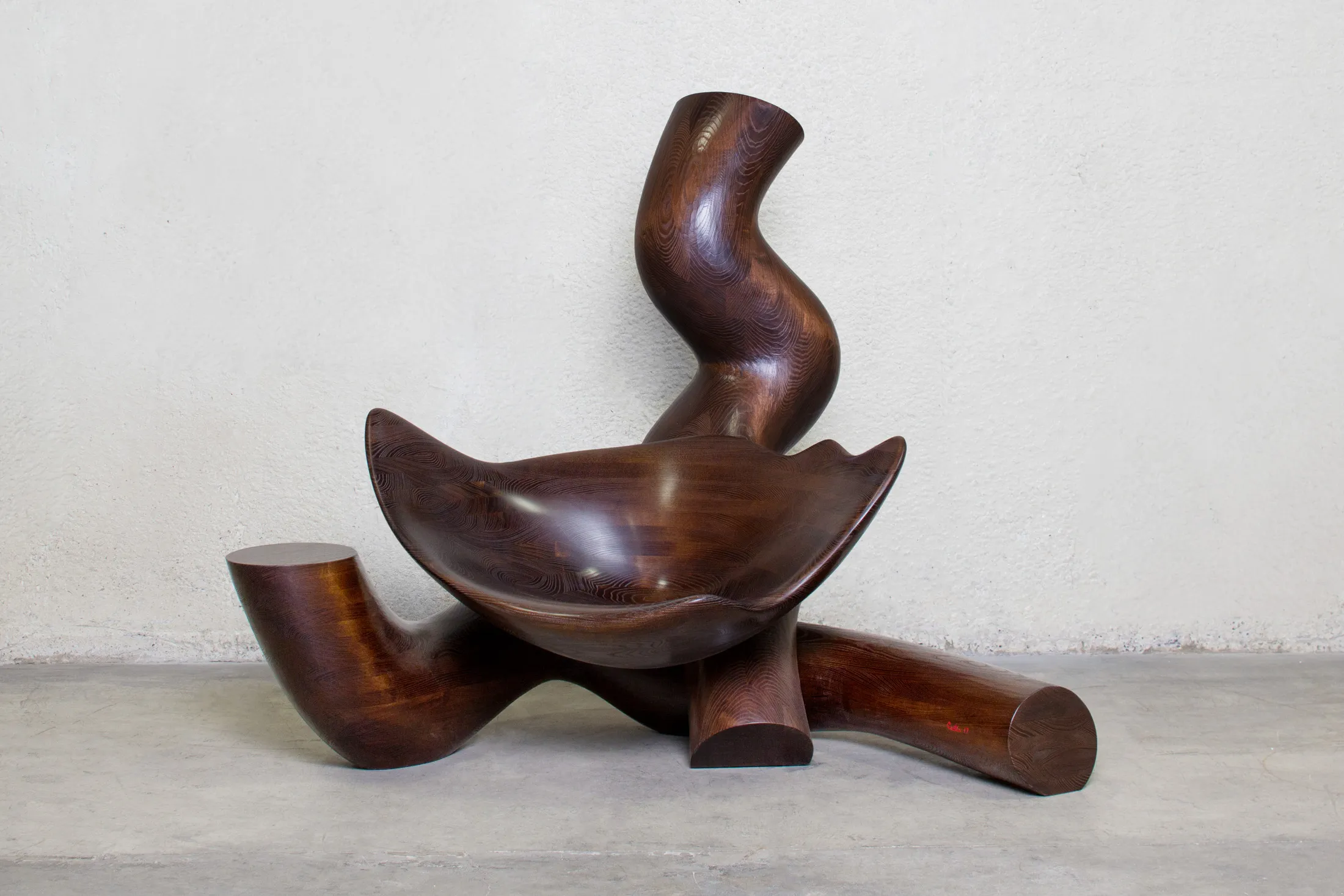 The Bee’s Knees (2017), by Wendell Castle.