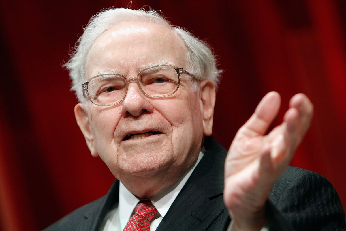 Warren Buffett’s favorite evaluation metric sounds an alarm