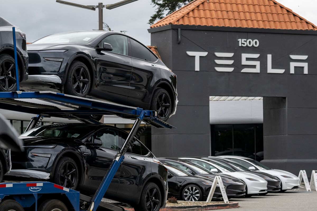 Tesla Recalls Model 3/Y and Cybertrucks
