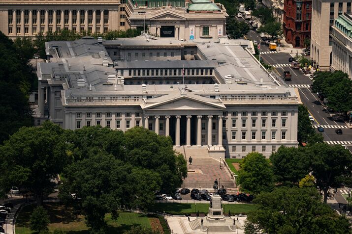 Federal Workforce In DC Area Has Shrunk By About 22,000 People