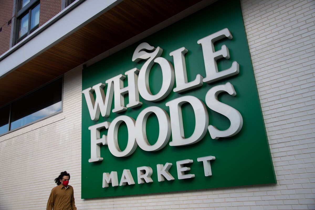 Amazon Will Open 2 Whole Foods With No Cashiers In 2022 Bloomberg   1200x800 