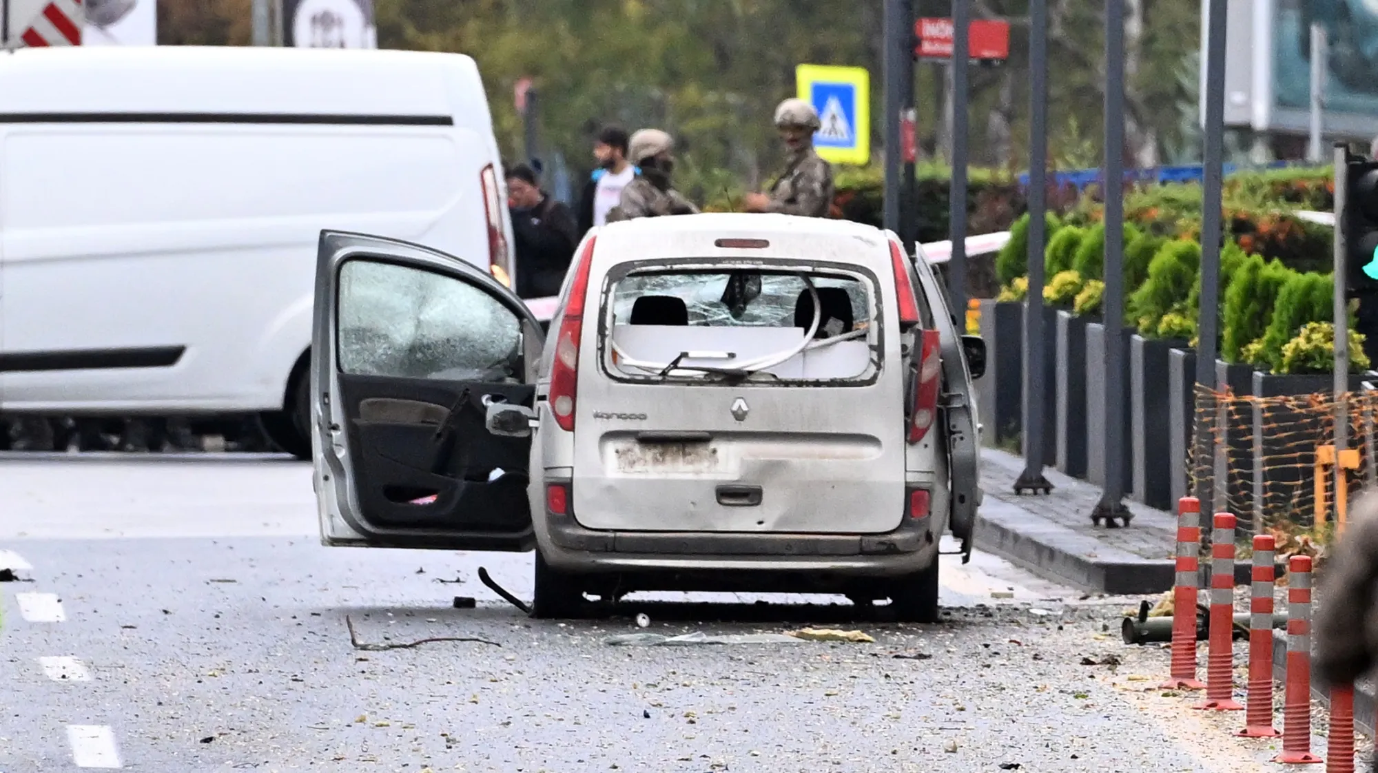 A damaged vehicle near the Turkish Interior Ministry in Ankara,&nbsp;on Oct&nbsp;1.