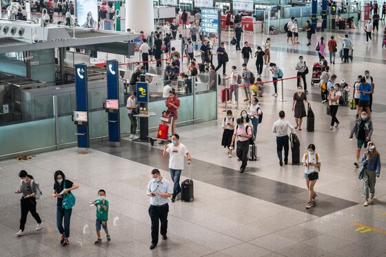 China’s Air Travel Recovery Shows Power of Vast Home Market