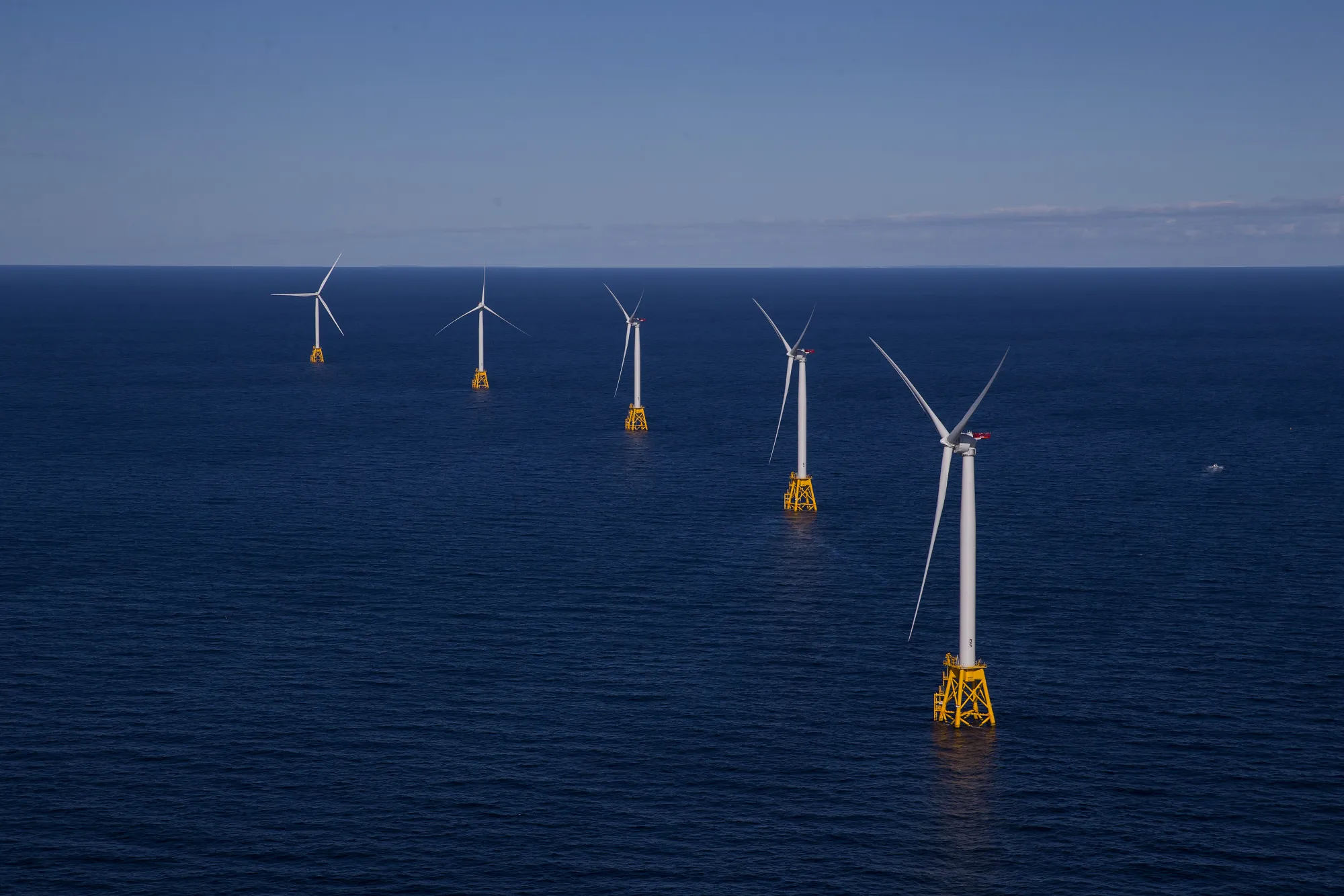 States on the east coast of the US had seen the wind farms at sea as a key way to boost much-needed power supply growth as well as reach climate goals.