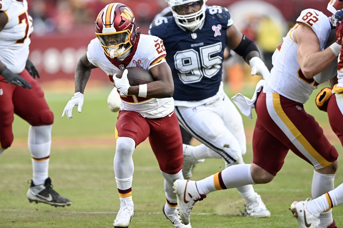 Commanders Aim to Chase Cowboys for Top NFL Sponsorship Revenue