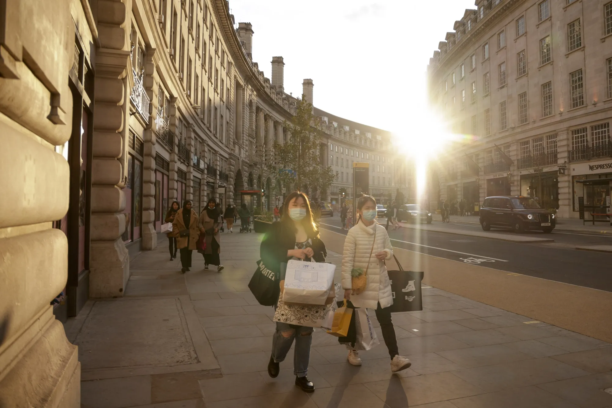 England’s Lockdown Eases Again as Shops and Pub Gardens Reopen