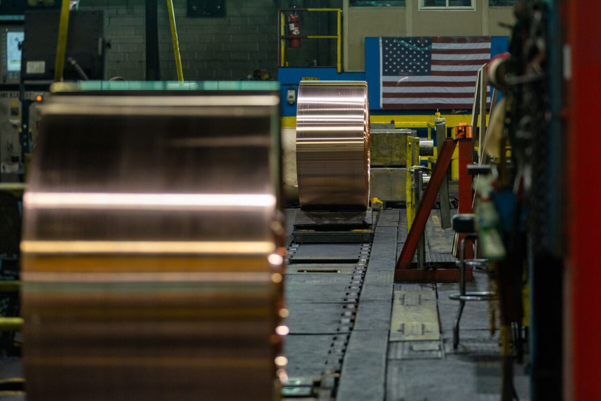 bloomberg.com - Jack Ryan - Projects Signal AI Copper Use May Triple by 2028, Trafigura Says