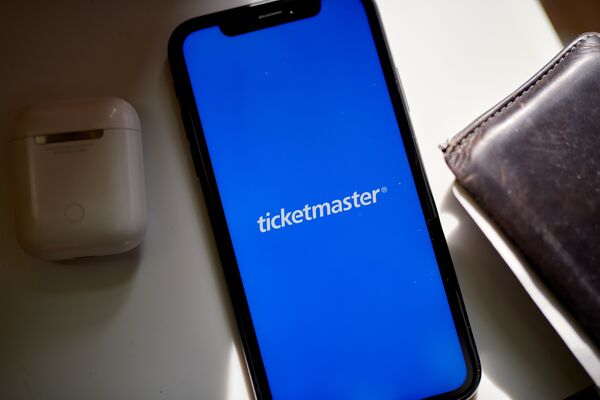 US Prepares Suit Against Live Nation Over Ticketmaster
