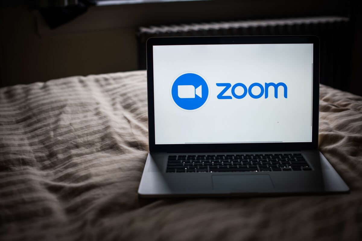 Zoom is returning to its business software roots to revive growth, after two years of trying to monetize consumers, many of whom stick with free 40-minute calls (Brody Ford/Bloomberg)