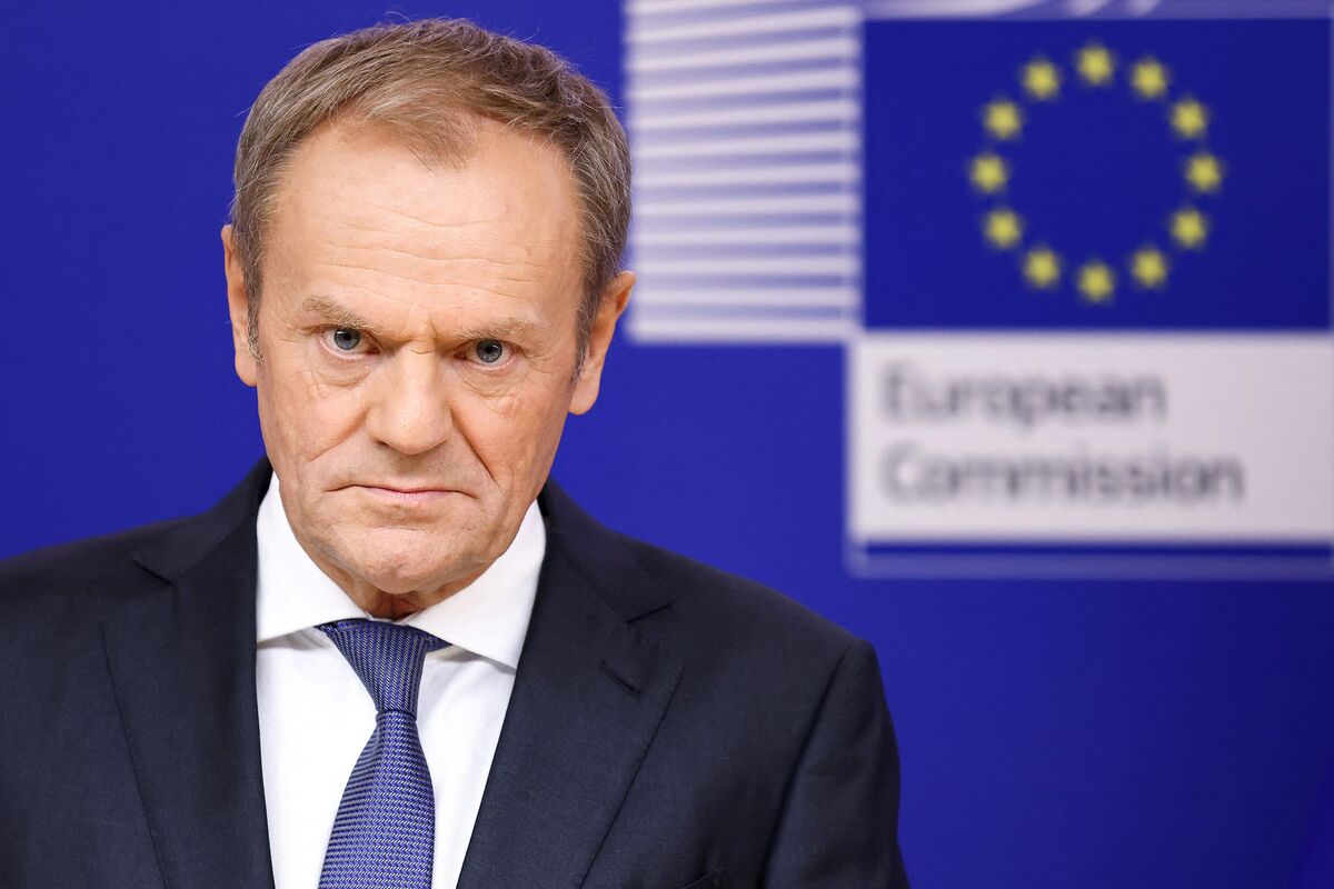 Poland: Pro-EU Opposition Parties Under Tusk Sign Initial Coalition Deal