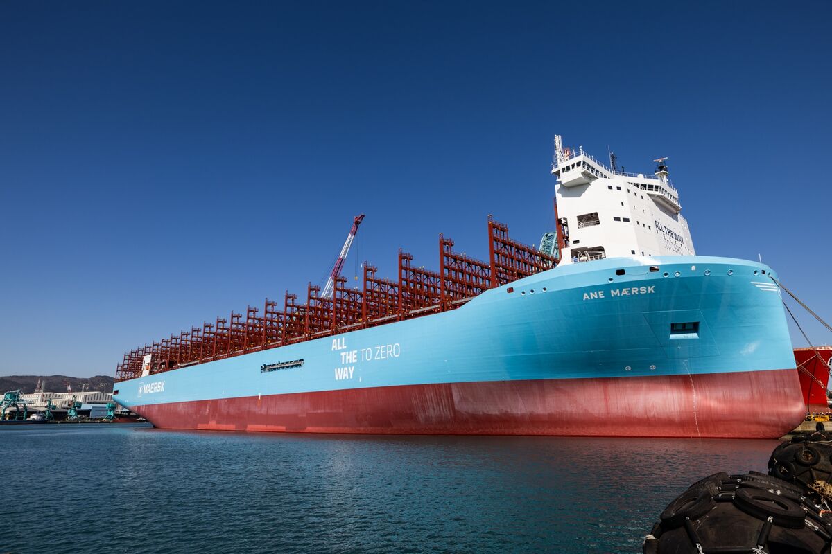 Maersk Unveils World’s Biggest MethanolPowered Container Ship Bloomberg
