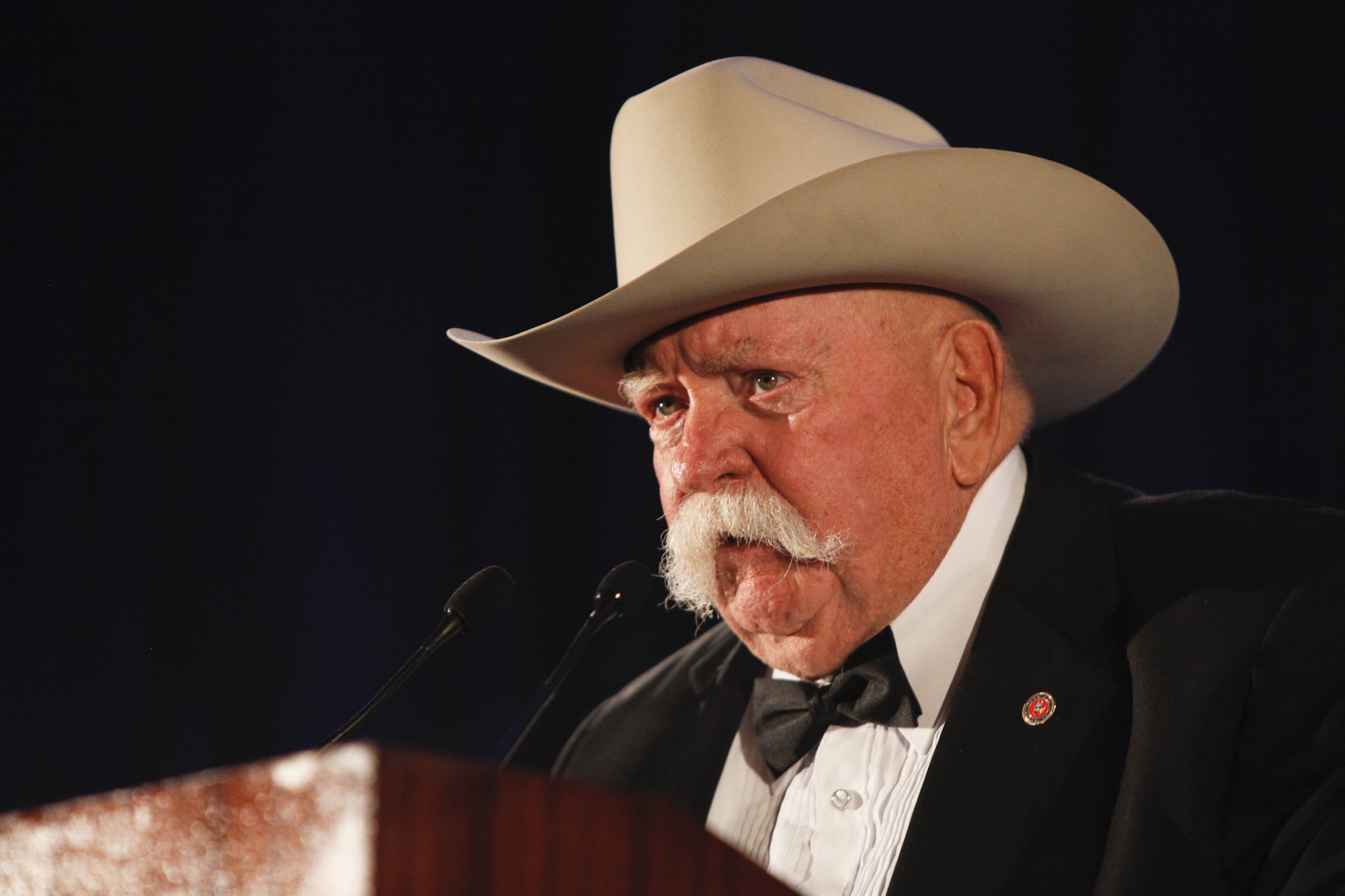 Wilford Brimley Cocoon And Natural Actor Dies At 85 Bloomberg