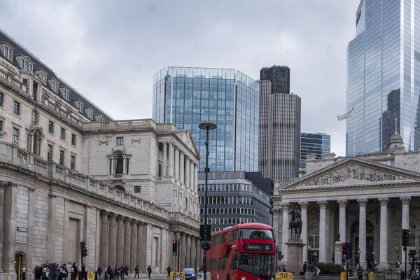 Booming London Defies Weak Second Quarter for Britain’s Economy