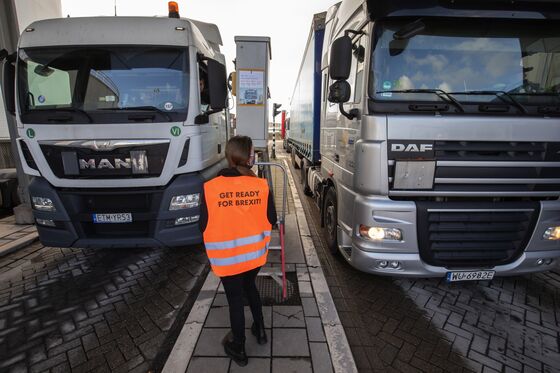 Retailers Seek Inquiry Into Port Disruption as Brexit Pressure Mounts