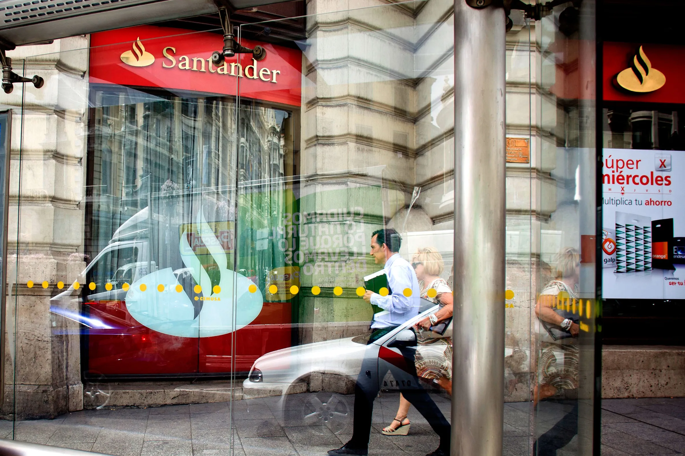 Banco Santander SA Branches As Moody's Downgrade