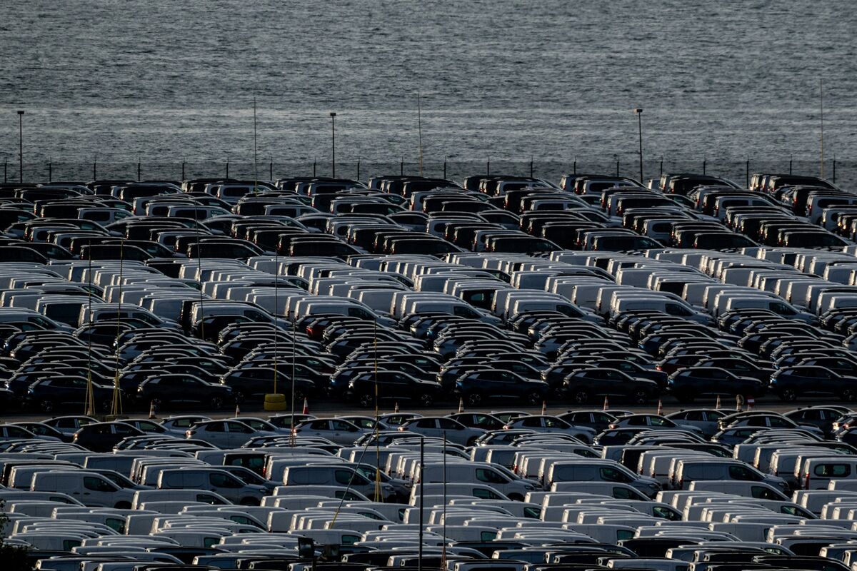 Why French Elites Are Seeing the US Tariffs Deal as a Surrender