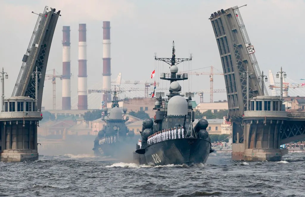 Enemy ahoy.
