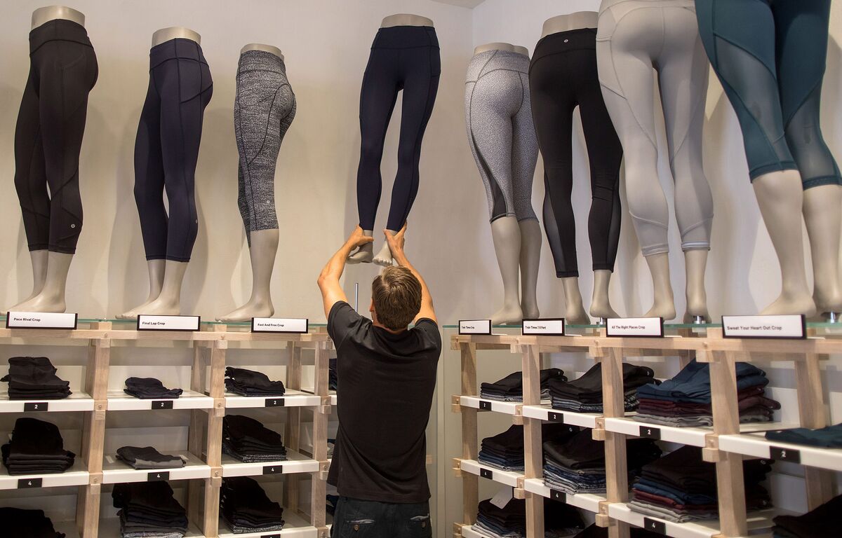 Lululemon (LULU) Shares Fall After Warning Omicron to Hurt Sales - Bloomberg
