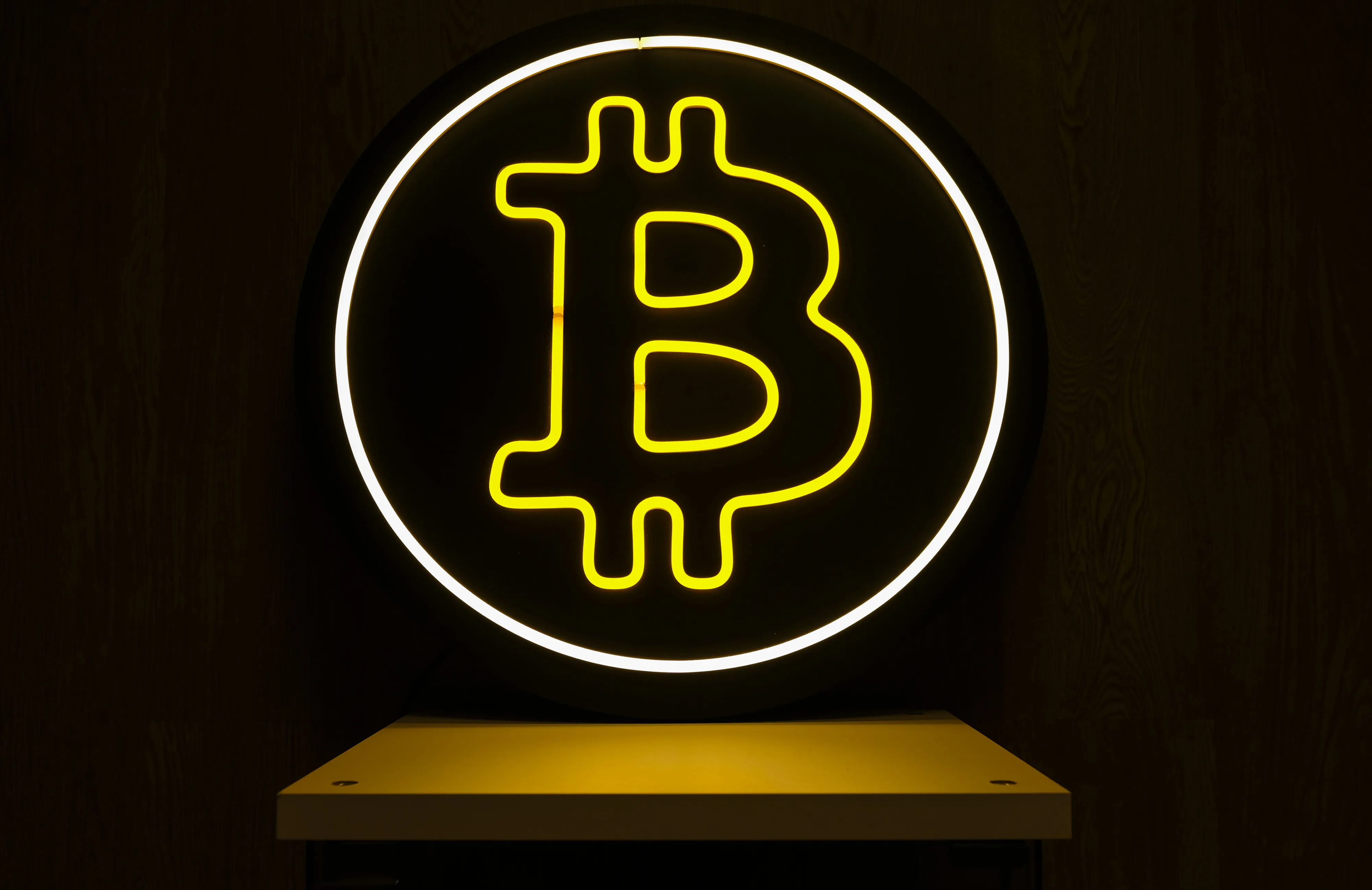 Bitcoin (BTC) Drops for Fourth Day Even as Global Stocks Hit Records -  Bloomberg