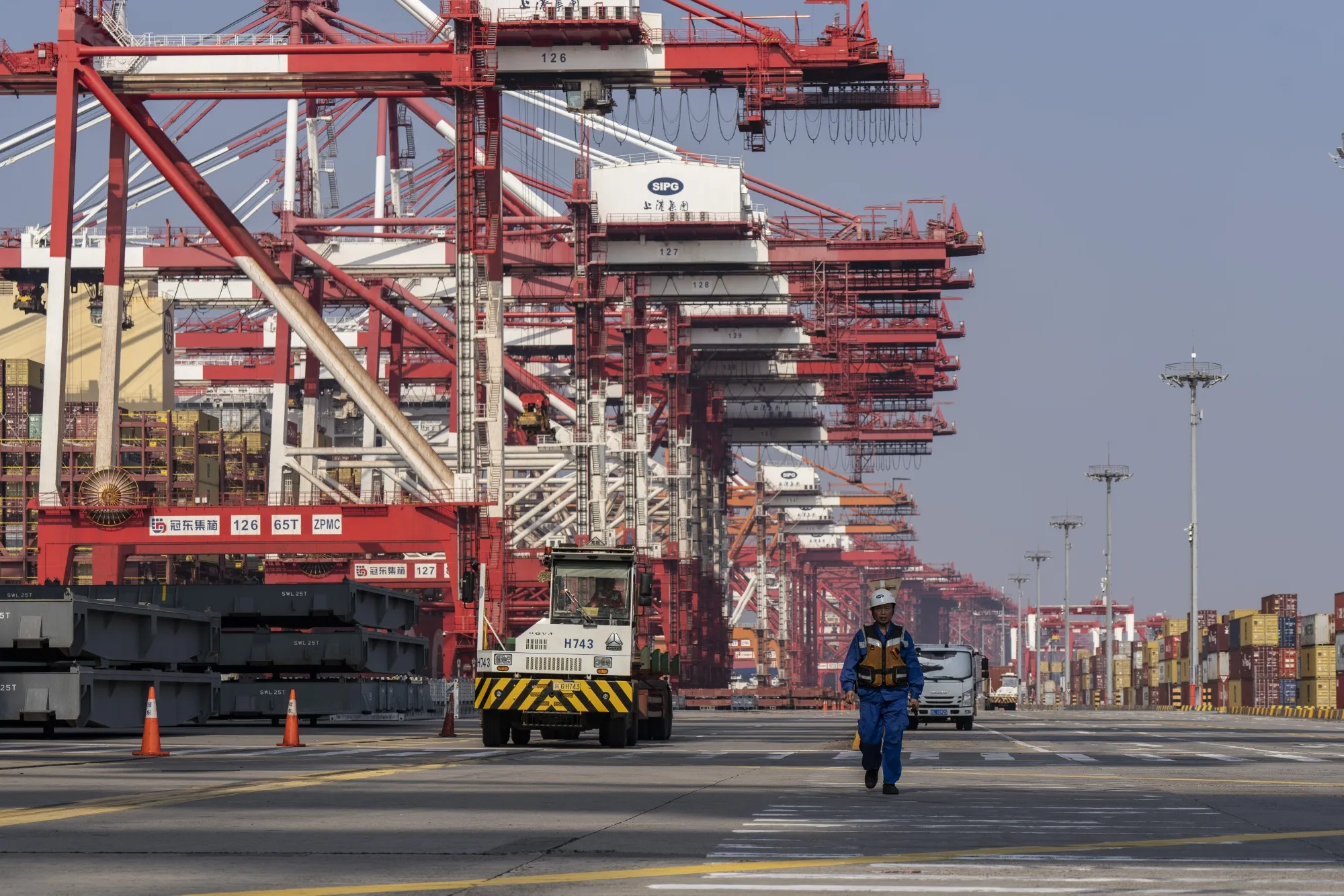 US-China Trade Fight Starts Early, Paving Way for Trump Tariffs - Bloomberg