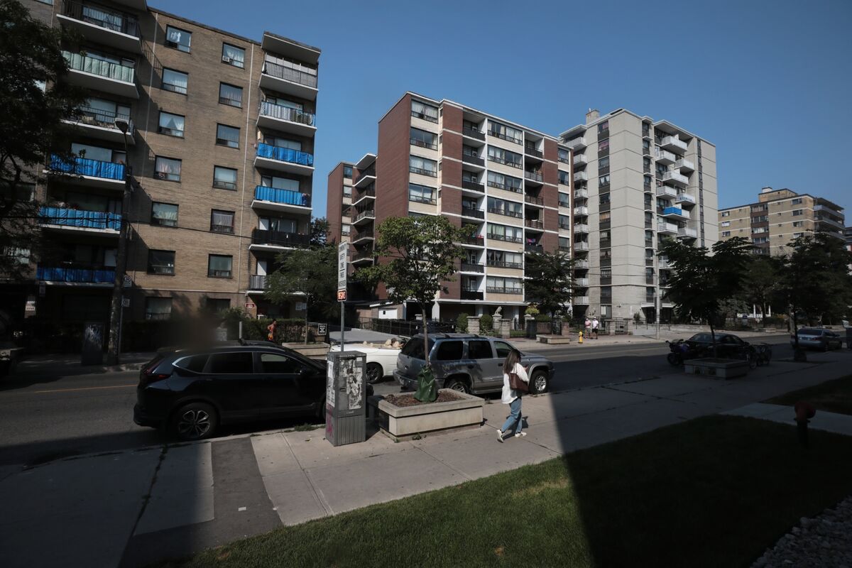 Toronto Rents Soar 20 To Record With Market Tightening Bloomberg   1200x800 