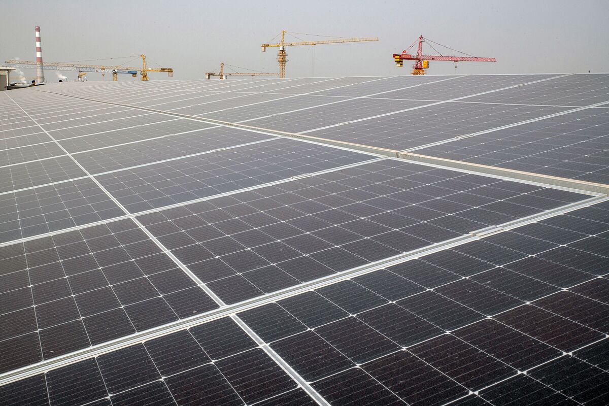 bloomberg.com - Ocean Hou - China's Top Solar Firm Makes Switch From Silver to Copper