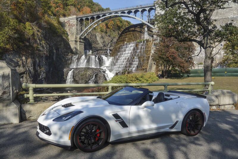 2017 Corvette Grand Sport Convertible Review Give It A Chance 2017 Chevy Corvette Grand Sport Review Bloomberg 14