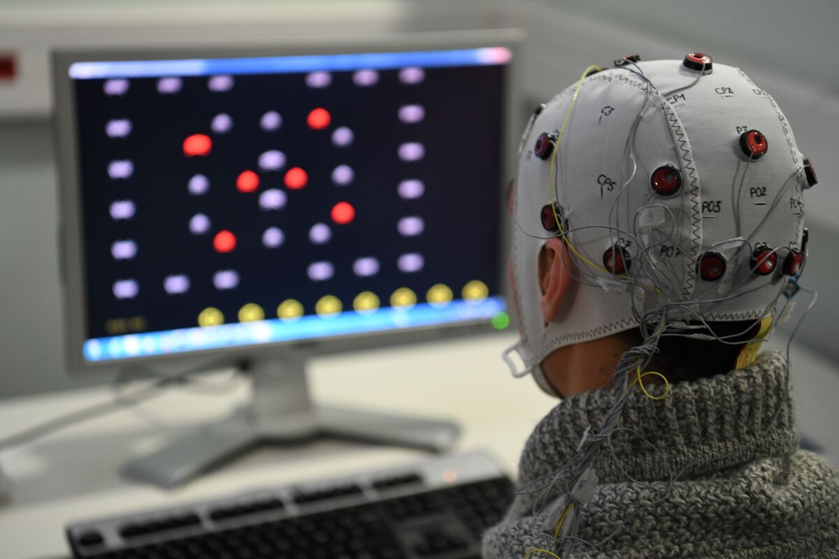 Brain-Computer Interface Companies Are Wary of Regulation - Bloomberg