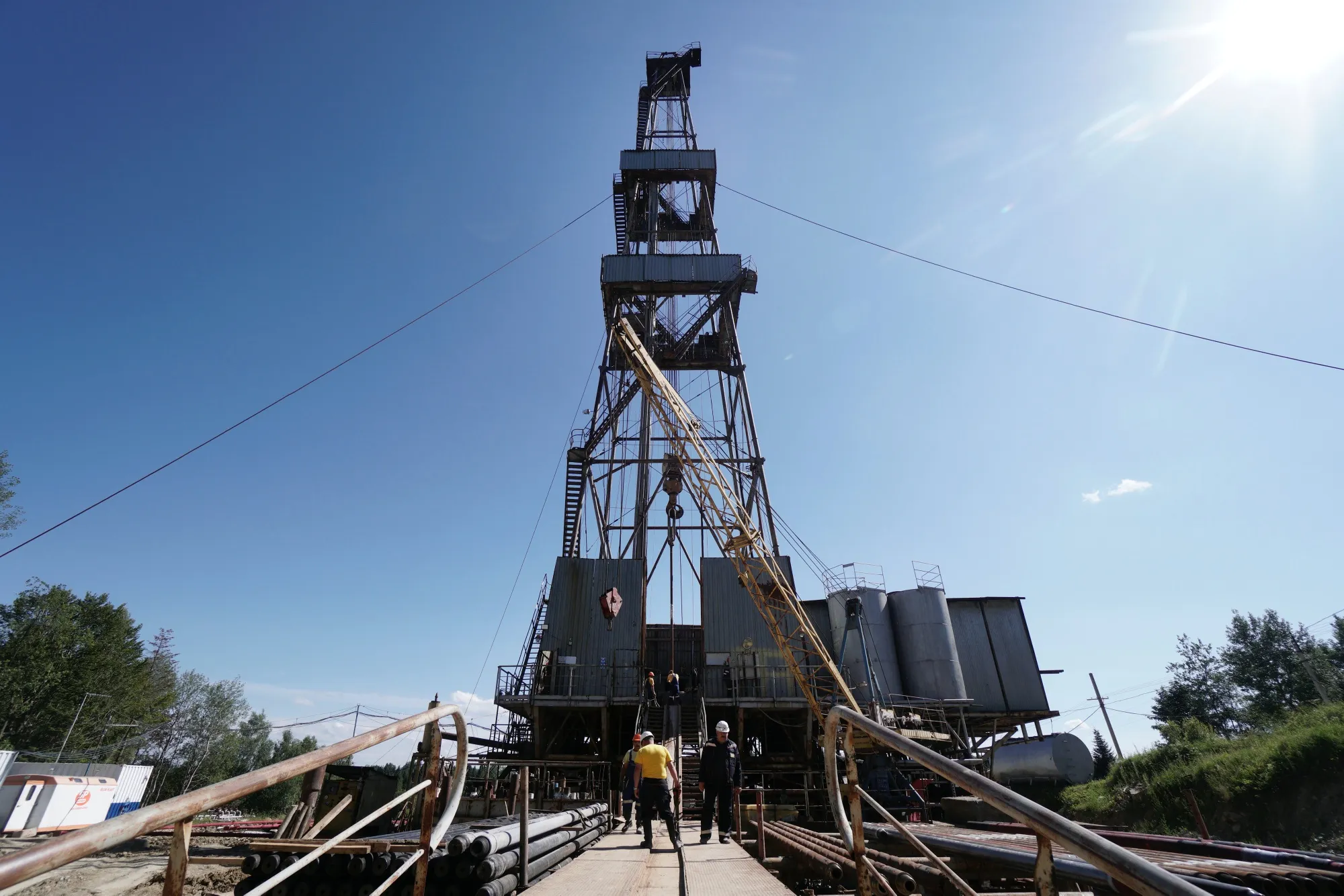 An oil drilling rig at the oil and gas field processing and drilling site operated by Ukrnafta PJSC and co-owned by Naftogaz in Boryslav, Lviv region, Ukraine.