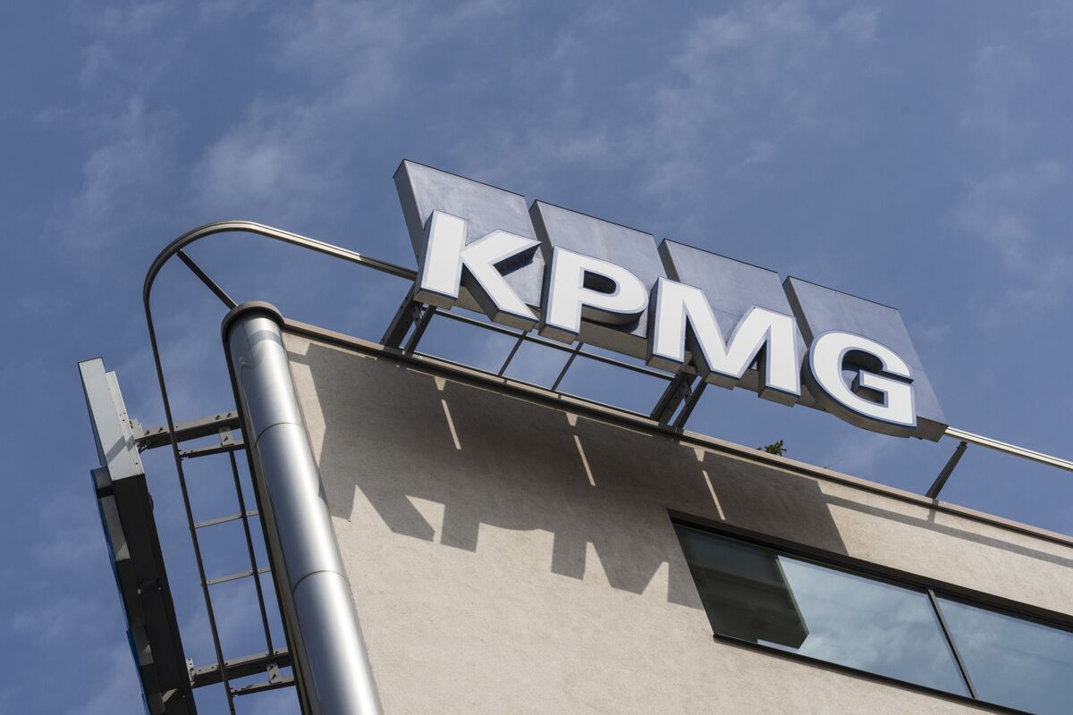 KPMG Cuts 195 US Audit Staff in Fourth Layoff in Three Years