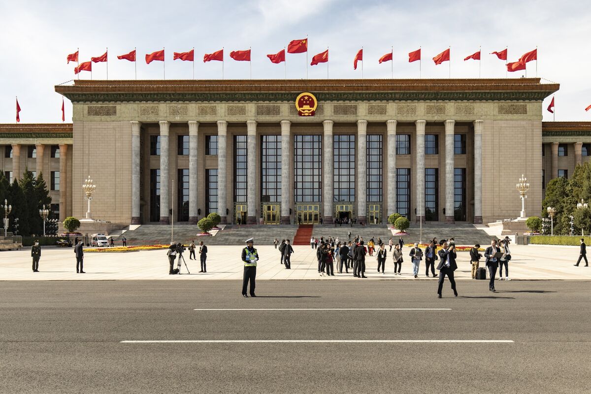 China Reassures Foreign Firms on Export Controls at Huge Meeting