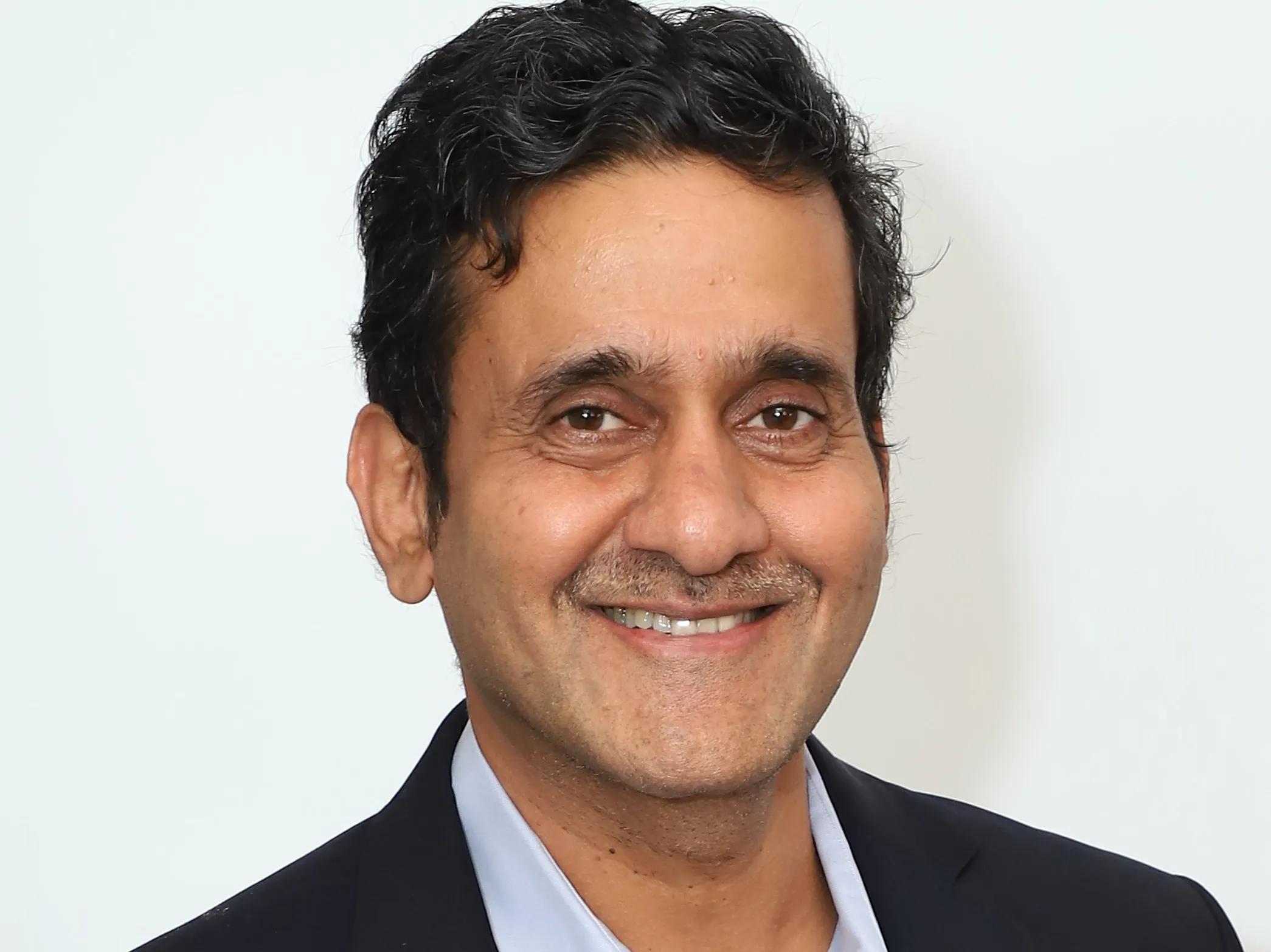 Billionaire Nirmal Jain Hiring 60 Bankers for India Wealth Boom - Bloomberg