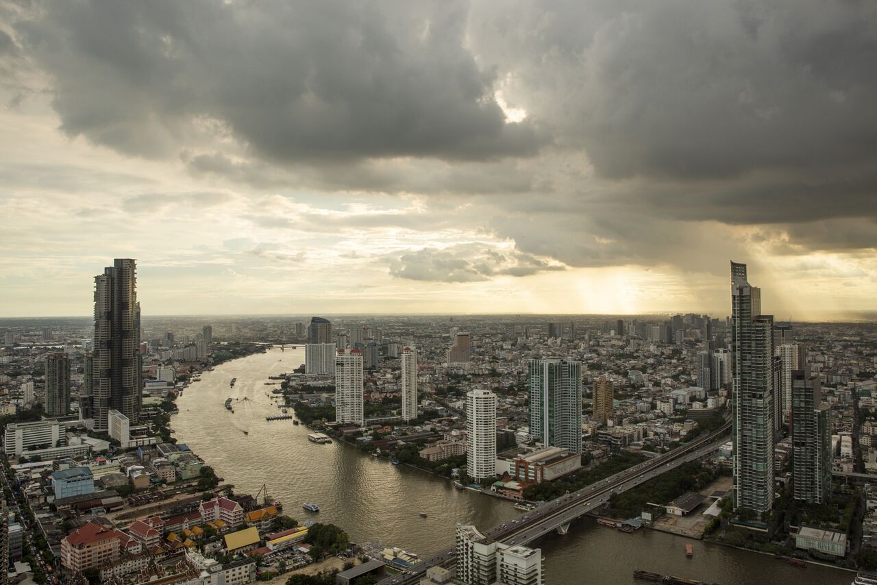 Thai Central Bank Holds Key Rate, Cuts 2021 Growth Forecast - Bloomberg