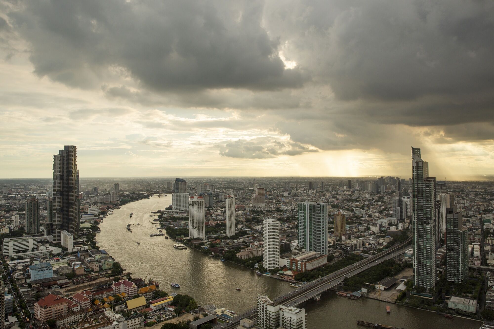 Thai Central Bank Holds Key Rate, Cuts 2021 Growth Forecast - Bloomberg