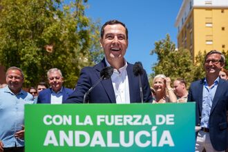 Juanma Moreno Visits Seville East In His Last Campaign Rally In Seville