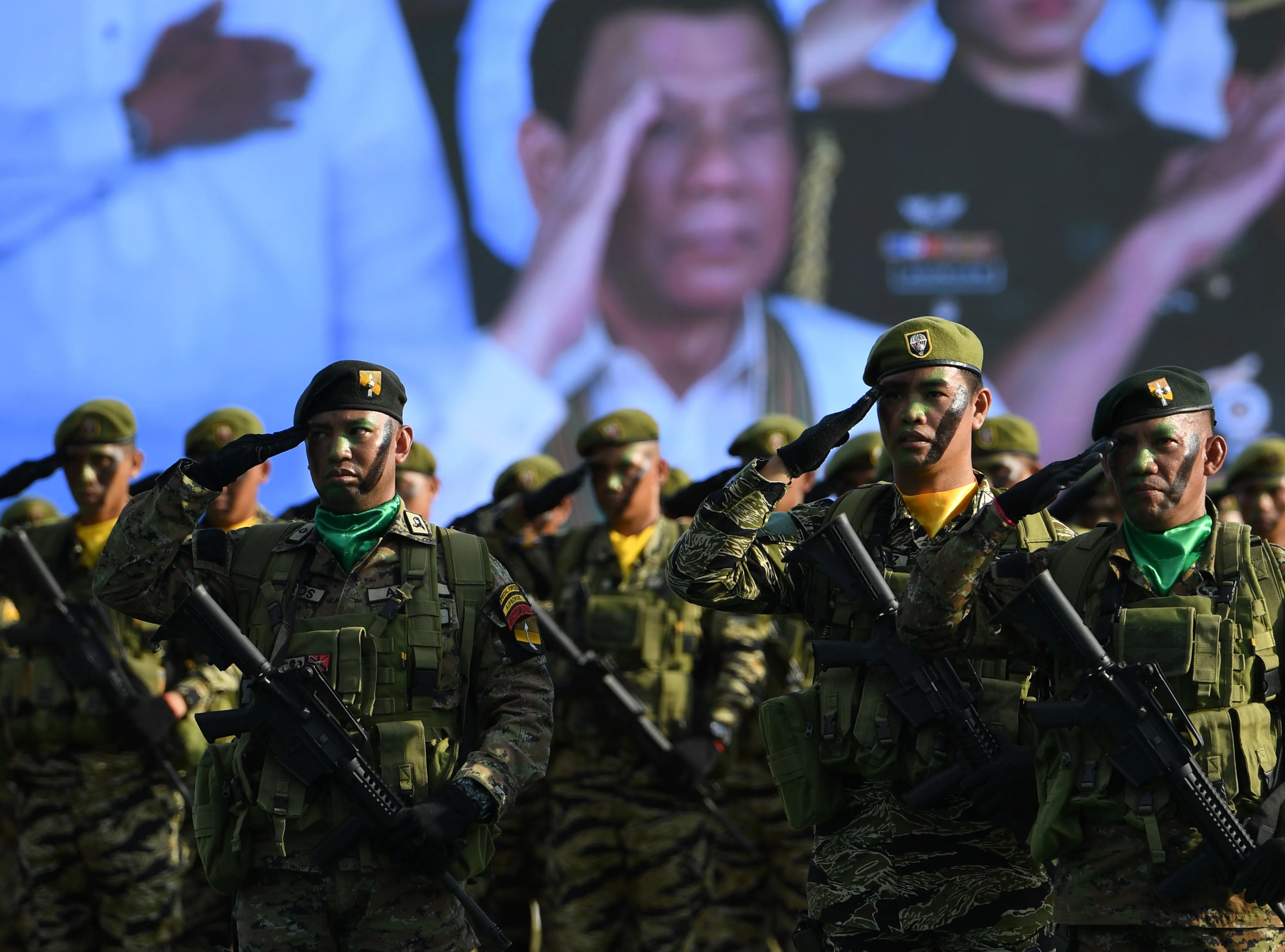 TOPSHOT-PHILIPPINES-POLITICS-DEFENCE-MILITARY