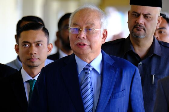 Prosecutor Seeks to Impeach Najib as Witness in 1MDB-Linked Trial