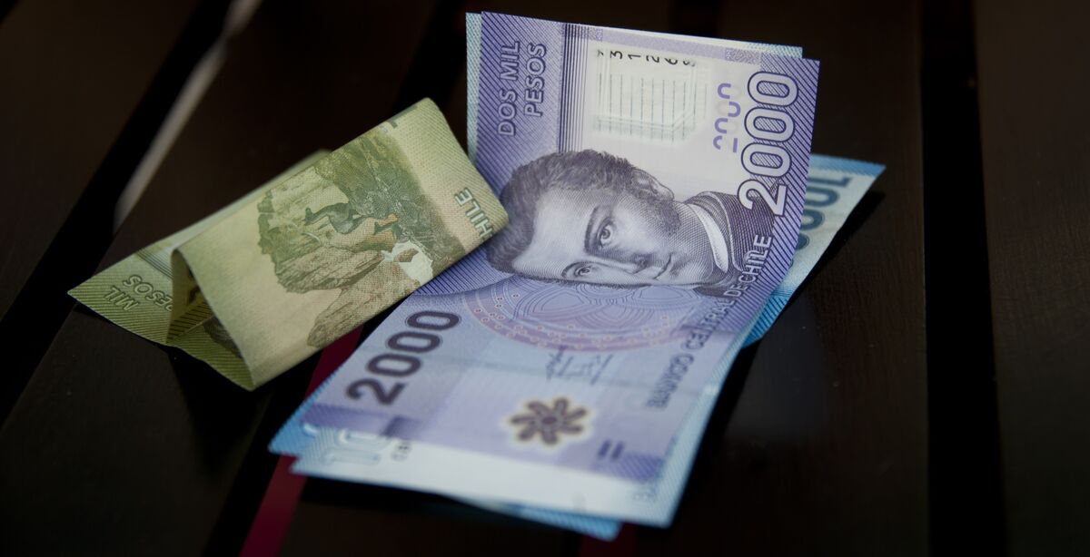 bloomberg.com - Carolina Gonzalez - Chile's Debt Market Rakes In the Money Amid 'Sell America' Trend