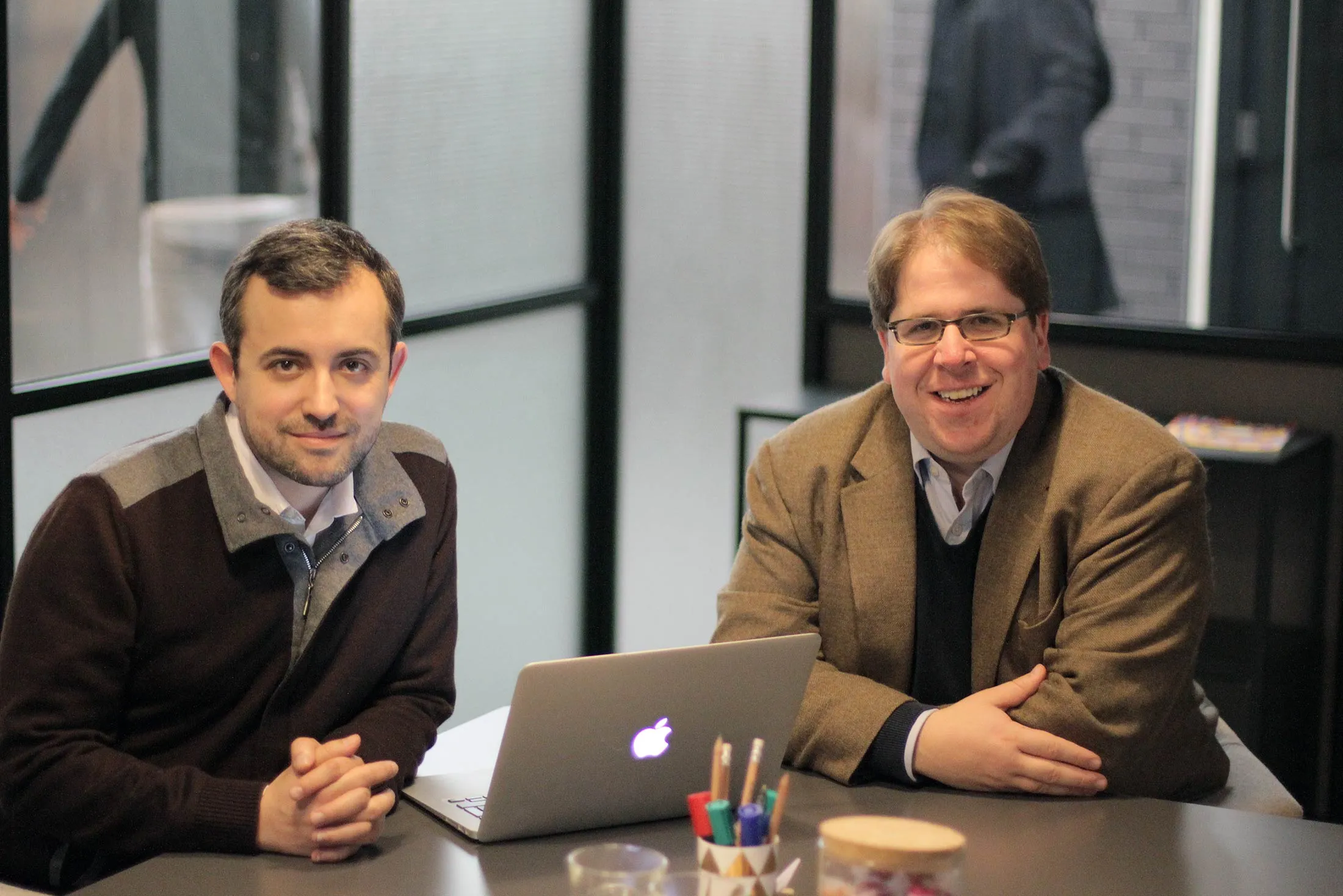 Seedrs founders Silva and Lynn at their offices
