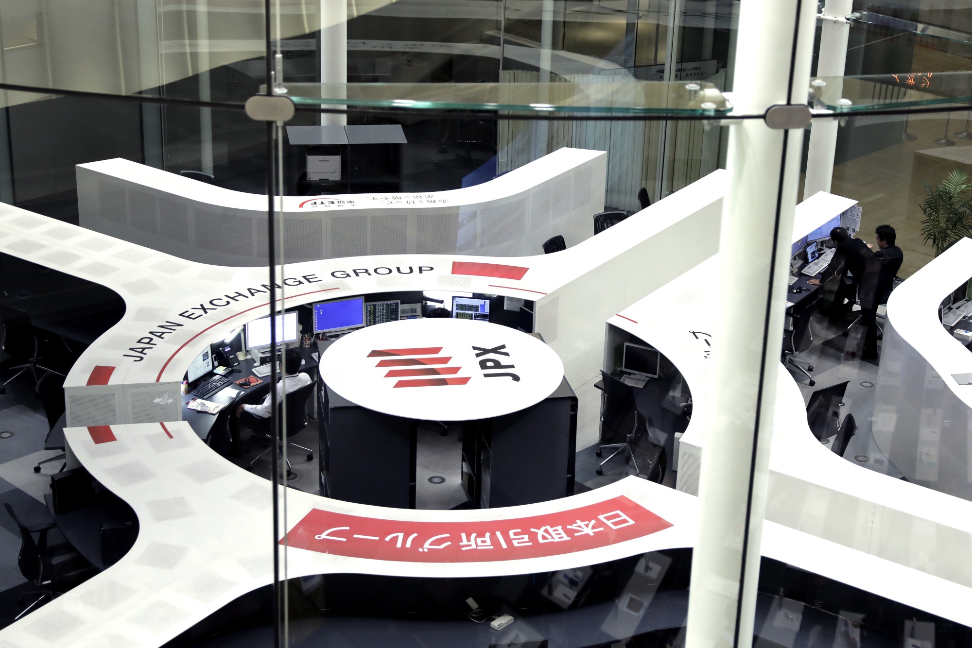 6857:Tokyo 株価 - アドバンテスト - Bloomberg Markets