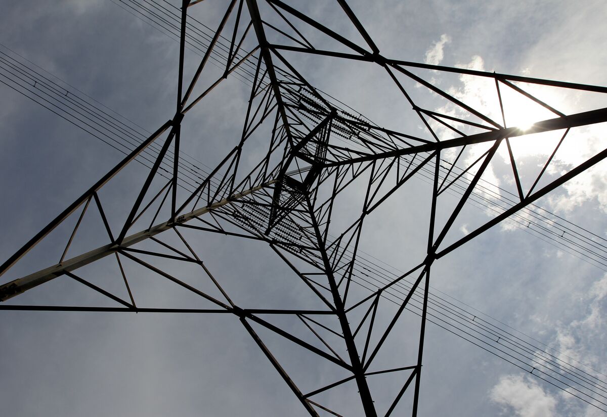 bloomberg.com - Mary Hui - Australian Spot Power Price Jumps on Still and Cloudy Weather