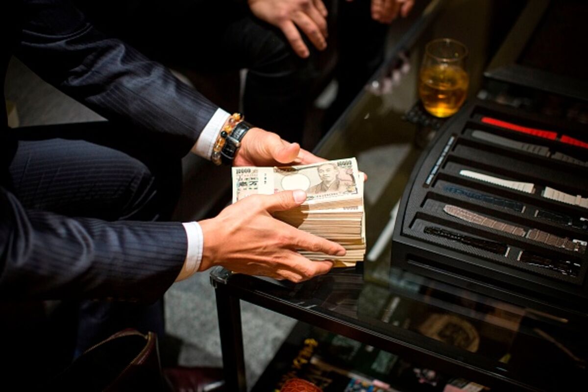 Market on High Alert for Yen Intervention After Takaichi Warning