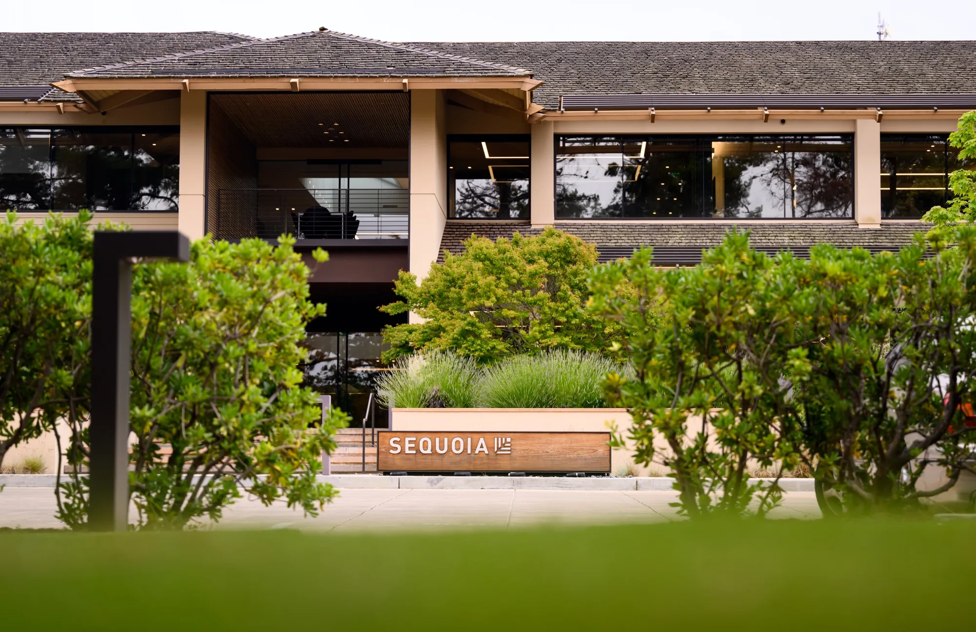 Sequoia Plans for More AI, Less Partisanship Under Grady and Lin - Bloomberg