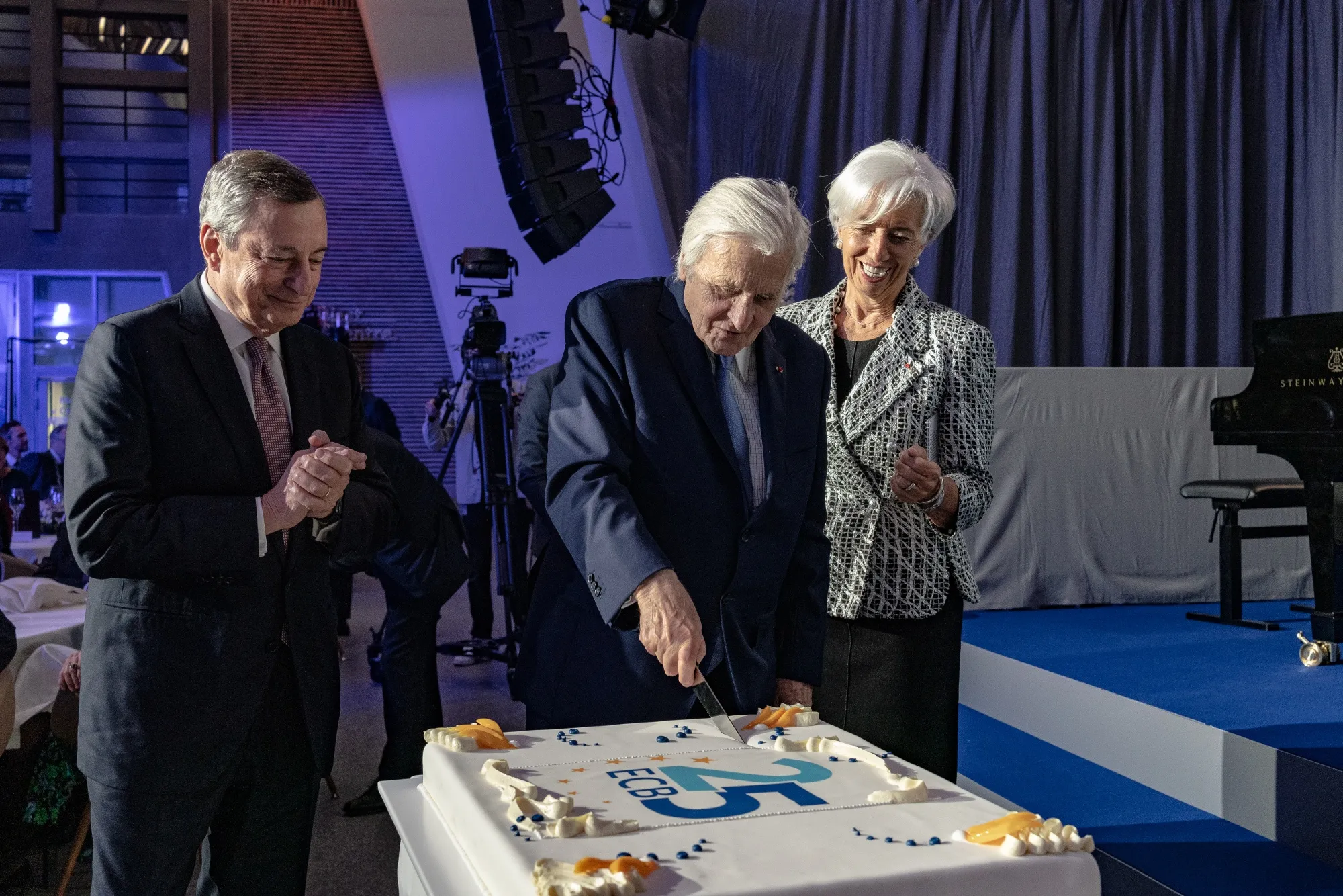 ECB presidents past and present Mario Draghi, Jean-Claude Trichet and Christine Lagarde.