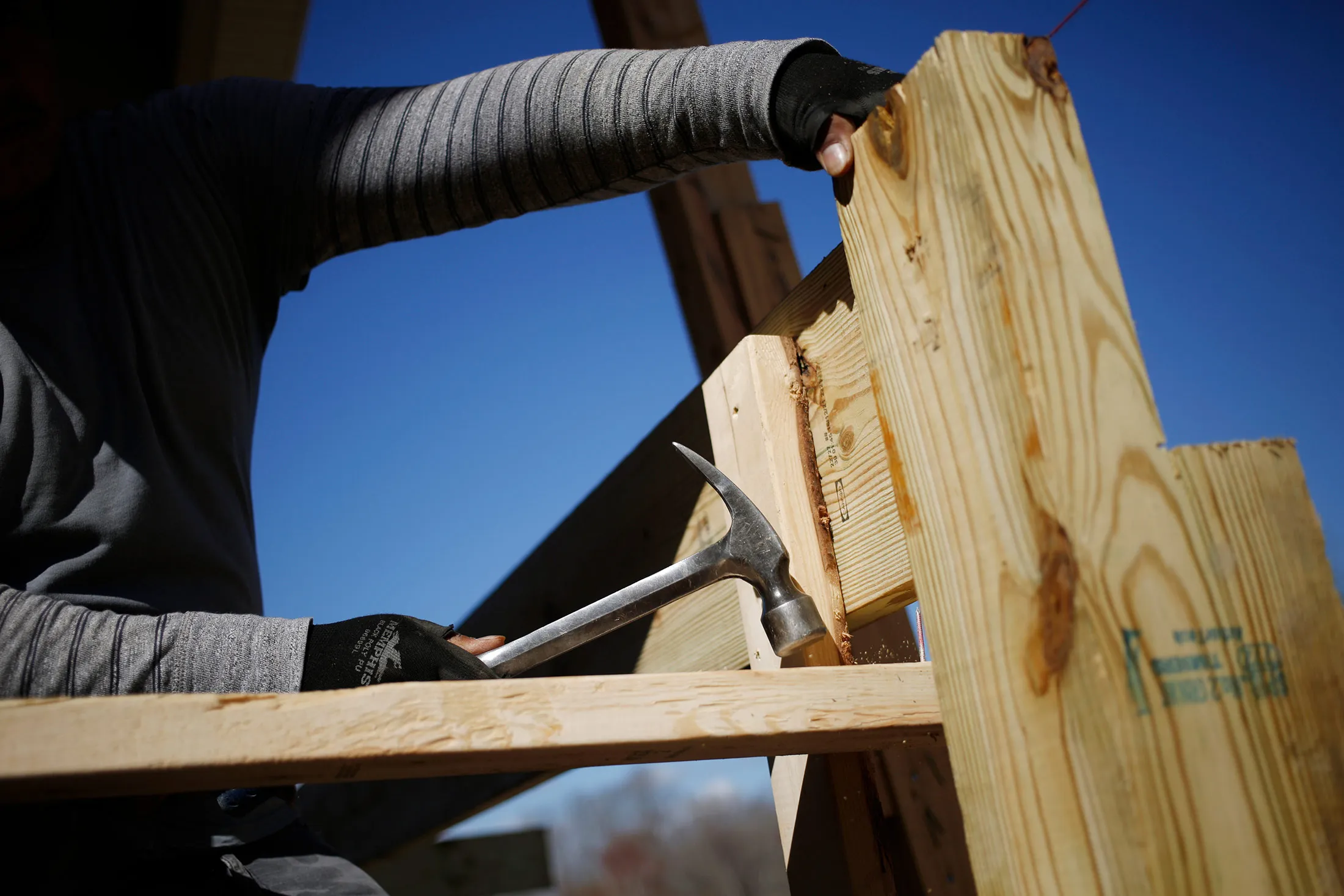 1493199672_CONSTRUCTION