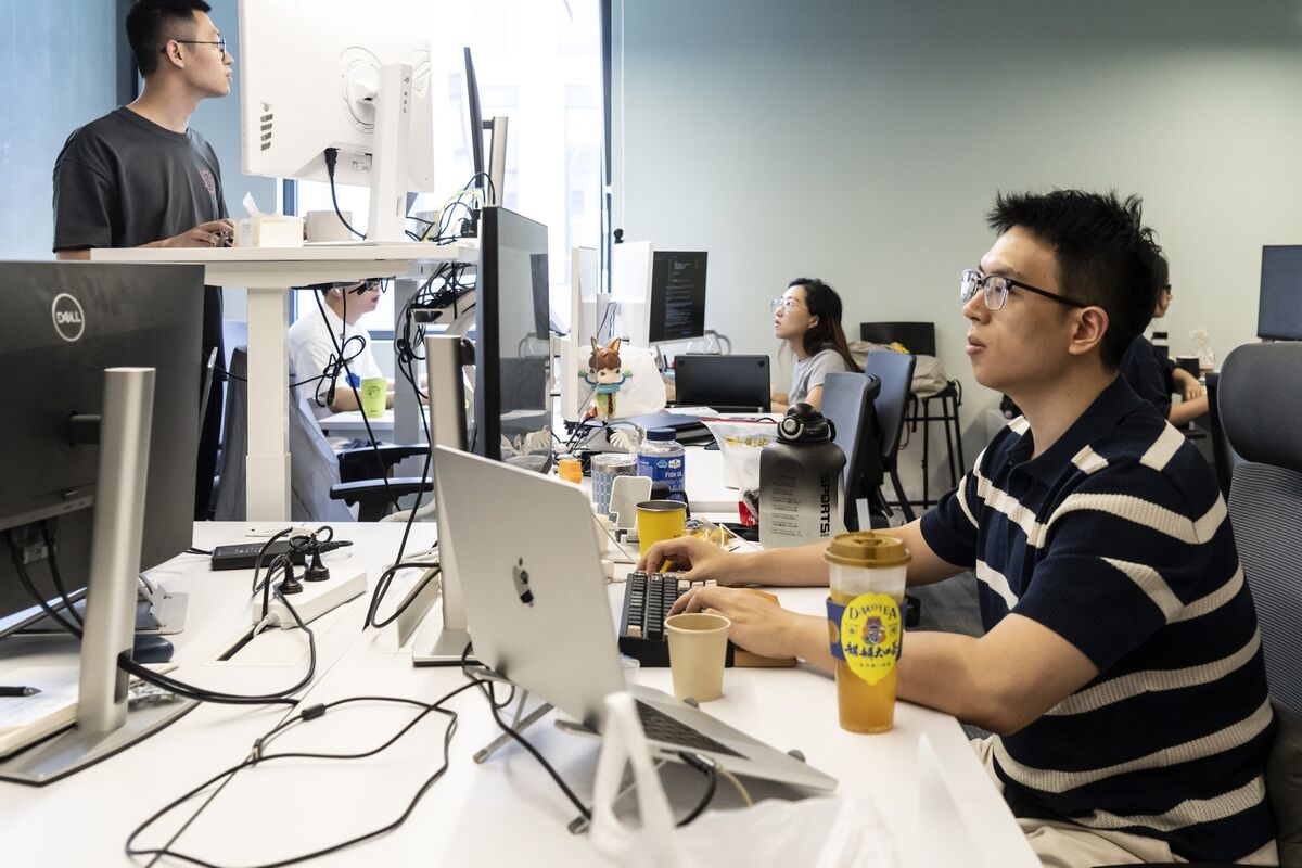 bloomberg.com - China's Beauty Industry Gets AI Makeover to Close Innovation Gap